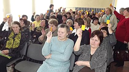 Susirinkime apsieita be diskusijų