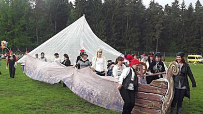 Mažieji atvyko piratų laivu