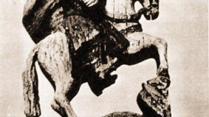 Garsusis dievdirbys – „iš po šiaudinės pastogės“