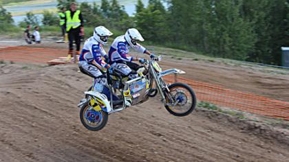 Petrašiūnų trasoje skraidė motociklininkai
