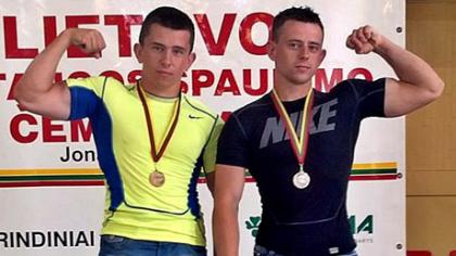 Broliai laimėjo medalius čempionate