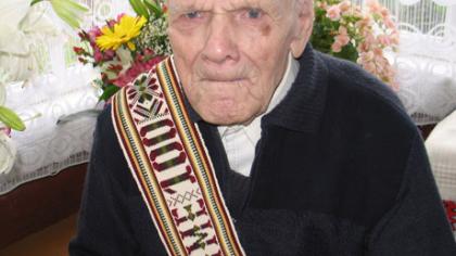 Šimtametis neatsisako tradicijos pamiegoti po pietų