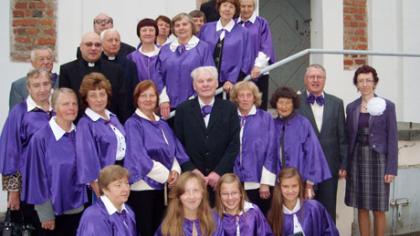 Kelmės bažnyčios choras giedojo Šiluvoje
