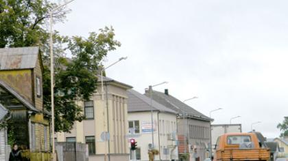 Miestų ir miestelių apšvietimas – prabanga