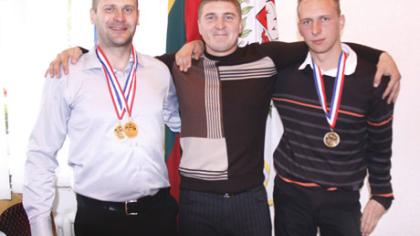 Nugalėtojams teko maitintis bandelėmis ir makaronais