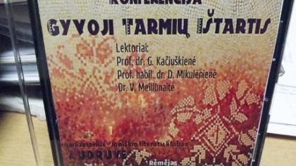 Literatai skleidžia gyvąją tarmių ištartį