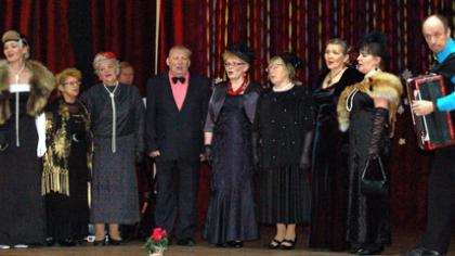 Klovainiuose skambėjo romansai