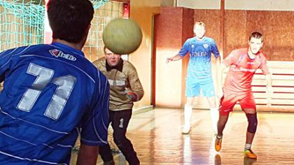 Futbolininkai pradėjo antrą ratą