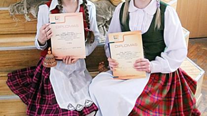 Kriukietės pateko į tarmių konkurso finalą