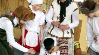 Skirtingas vaikų pasaulis susijungė teatre
