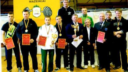 Nugalėjo Kuršėnų stipruoliai