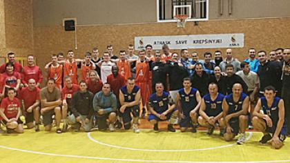 Akademijos krepšininkai rungtyniavo su kariškiais
