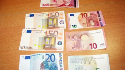 Kelmiškiai į eurus jau iškeitė daugiau kaip 11 milijonų litų