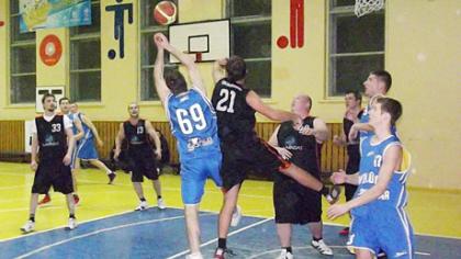 Pirmauja „Kairiai“ ir „Kužiai“