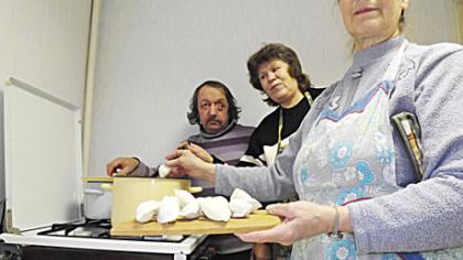 Aklieji ir silpnaregiai dovanų gavo išsvajotą viryklę