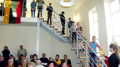 Bendruomenės bibliotekai padovanojo knygų