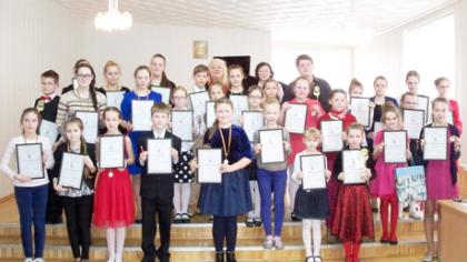 Radviliškyje varžėsi jaunieji šalies pianistai