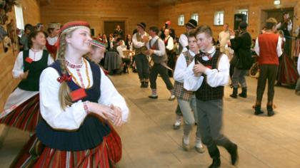 „Patrepsynė“ sukvietė geriausius šokėjus
