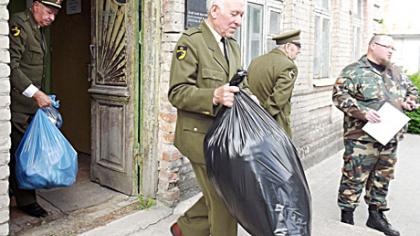 Joniškiečių pa­ra­ma iš­ke­lia­vo į Uk­rai­ną