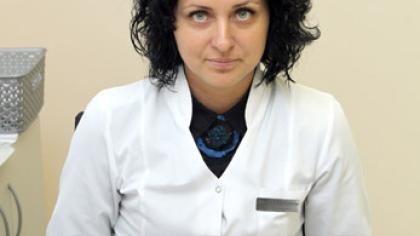Degantys delnai išduoda retą ligą