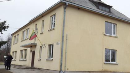 Už mokyklą kovoja parašais